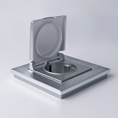 Werkel W1171206 Розетка влагозащищенная с защитной крышкой (серебряный)