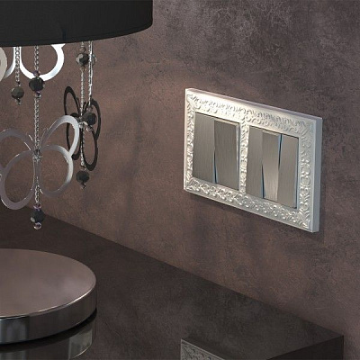 Werkel W1122009 Выключатель двухклавишный проходной (серебряный рифленый)