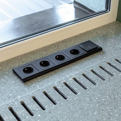 Werkel Stark W0051808 Рамка на 5 постов (черный)